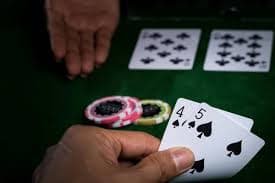 Bàn chơi live casino helo888 với dealer thật